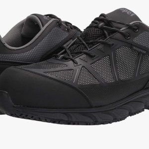 Steel toe work shoes